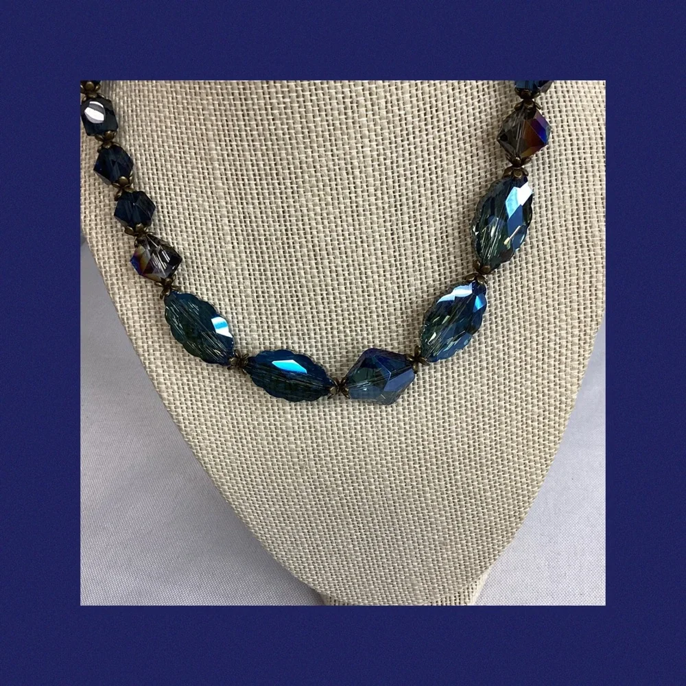 Elegant Blue Beaded Necklace